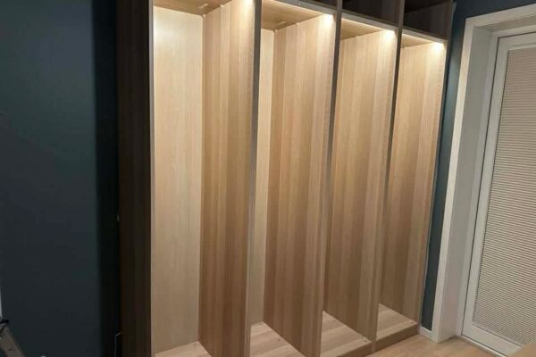 PAX-garderobe på soverom i Oslo
